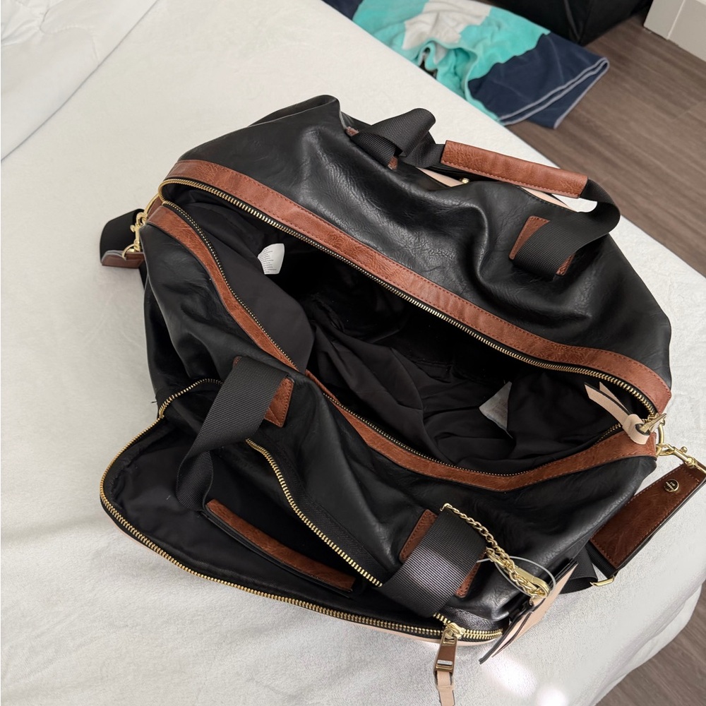Black and Brown Travel Duffle Bag - Classic Weekend Bag - Picture 6 of 6